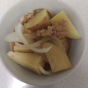 じゃがいもの鶏そぼろ煮